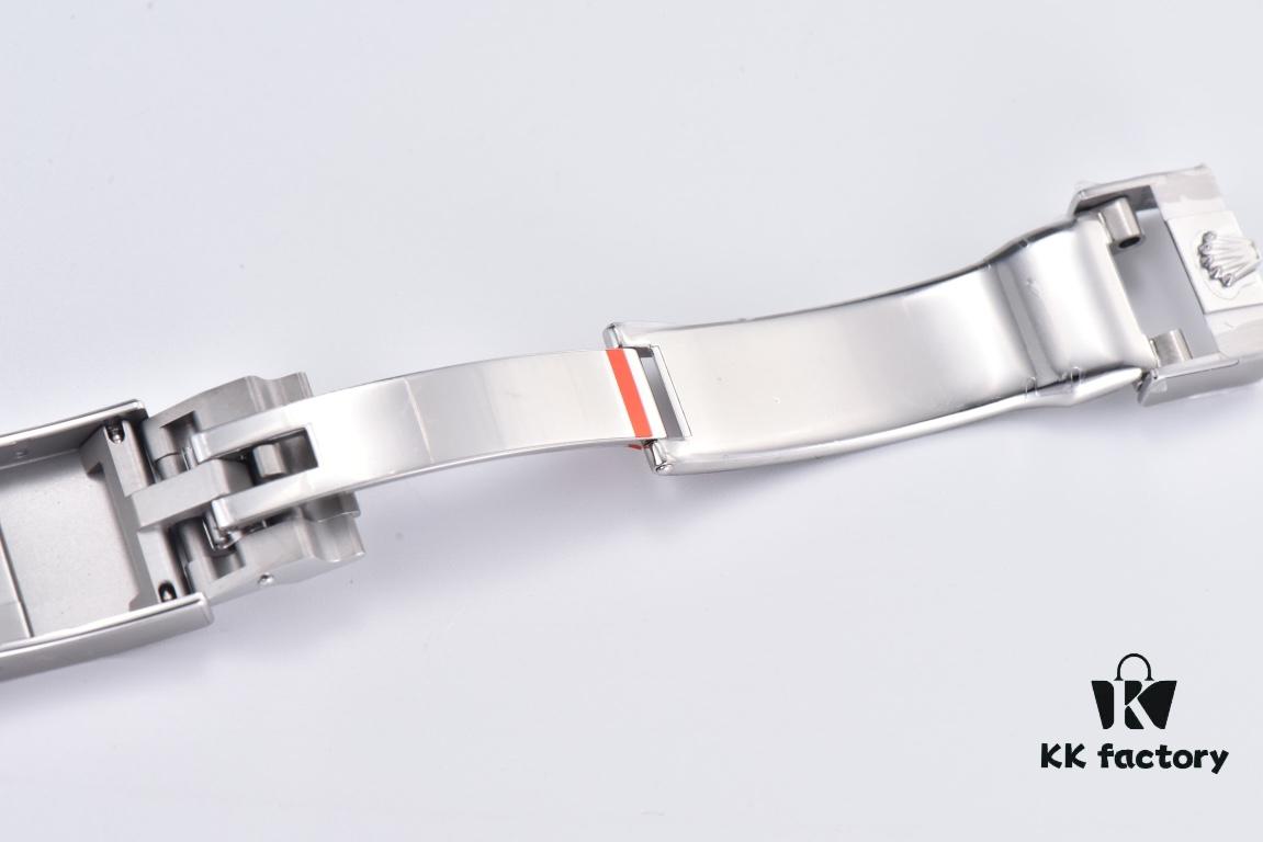 Clean Factory New Model Rolex GMT-Master 126719 White Gold Blue Enamel Dial