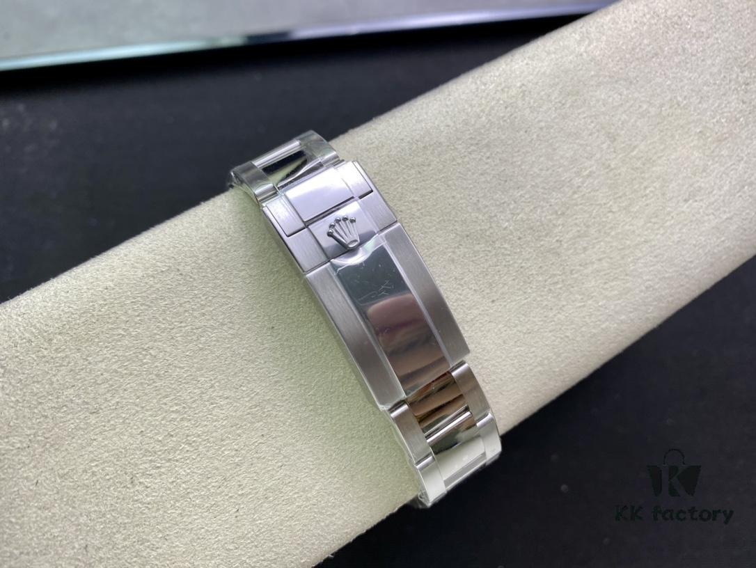 Clean Factory Rolex Daytona with 904L Steel, 4130 Movement, AR Coated Sapphire Crystal and Authentic White Dial