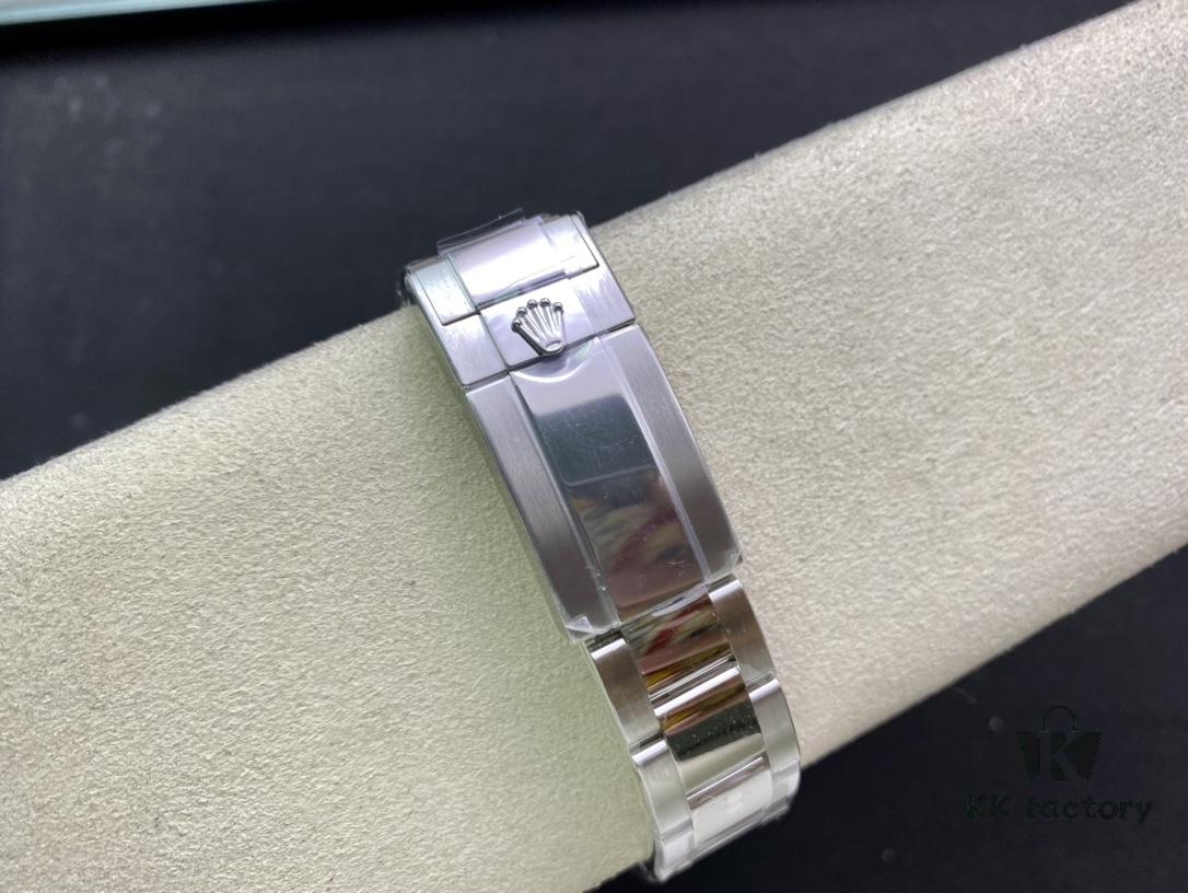 Clean Factory C-Factory Rolex Daytona, 904L Steel, Caliber 4130 Movement, AR Coated Bracelet, Pure White Dial, Clean Ceramic Bezel