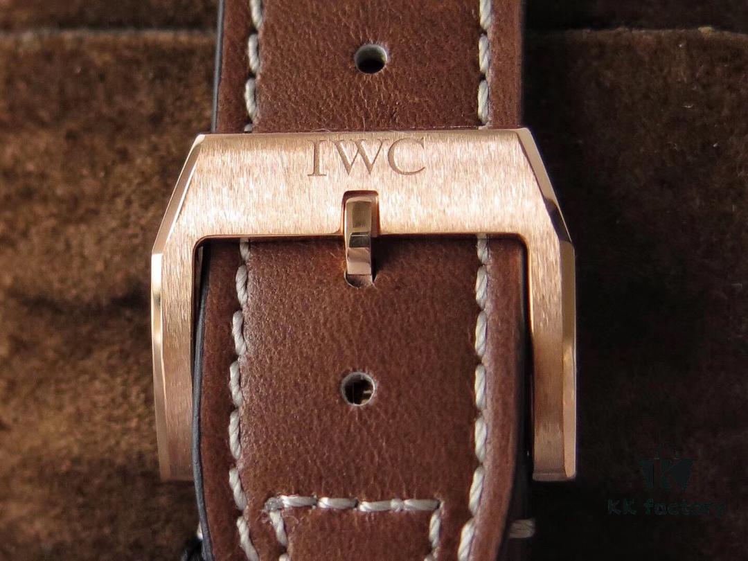 ZF Classic Masterpiece: Soaring at High Altitude, Every Second Authentic