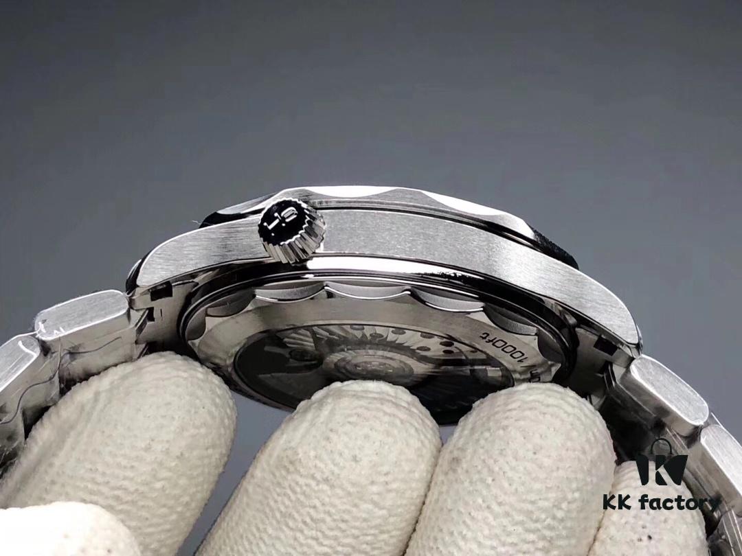 VS Omega Seamaster 300m 42MM Diver Watch