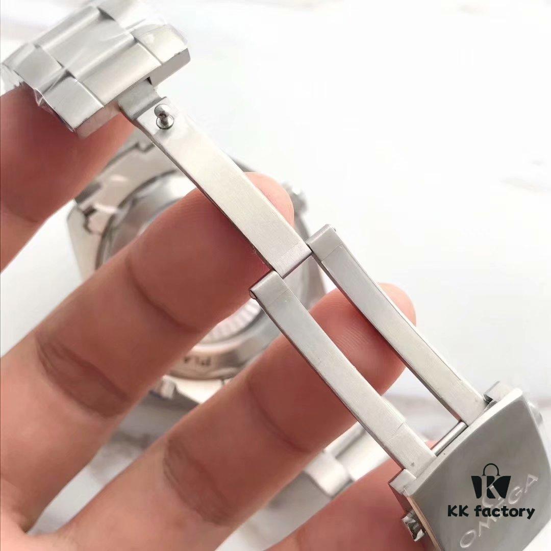 BF Fine Collection Omega Seamaster 600m Diver's Watch for Men, Equipped with Original Co-Axial 8900 Movement, Deep Waterproof, Superb Luminescence, Fully Replicated 1:1 Structure, Flawless and Perfect (Compatible with Steel and Rubber Straps)