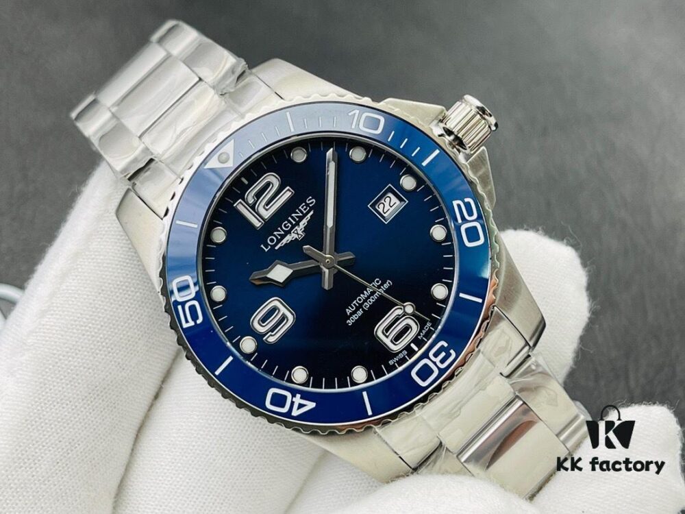 Longines HydroConquest Master of the Ocean, A Symbol of Honor – Cutting Through Waves with Courage