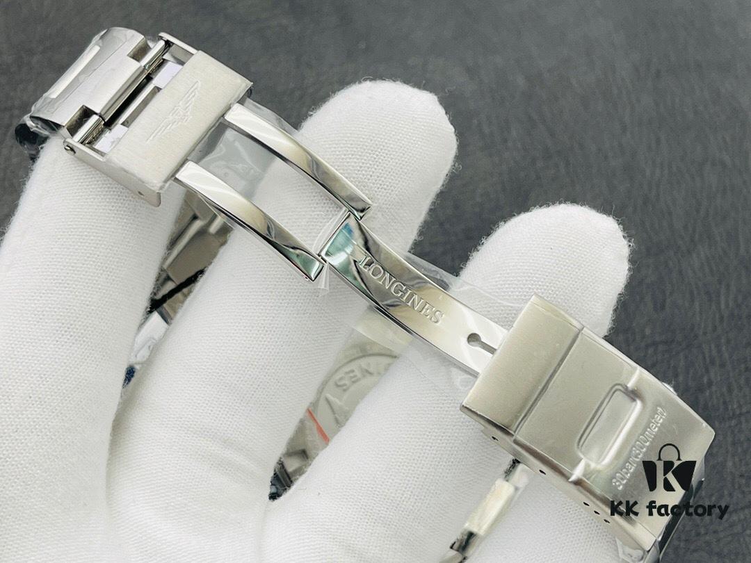 Longines Conquest 'Master of the Ocean', A Symbol of Honor. Cutting Through Waves, Moving Forward Fearlessly.