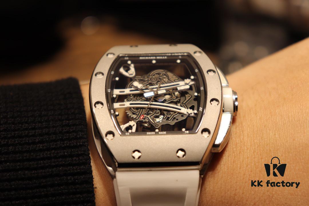 Richard Mille RM61-01 Skeleton Design Never Stops Advancing Beyond Traditional Watchmaking Natural Rubber Genuine Folding Clasp Imported Citizen Mechanical Movement Makes This Watch a Revolutionary Legend in the Wristwatch World