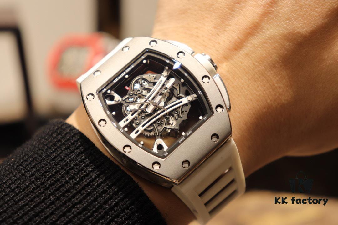 Richard Mille RM61-01 Skeleton Design Never Stops Advancing Beyond Traditional Watchmaking Natural Rubber Genuine Folding Clasp Imported Citizen Mechanical Movement Makes This Watch a Revolutionary Legend in the Wristwatch World