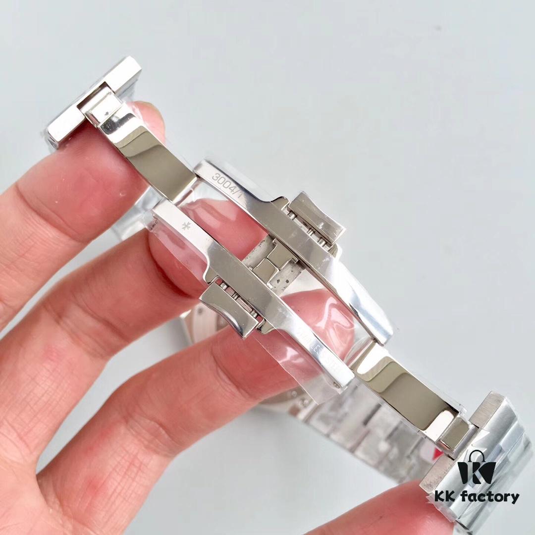 JJ Production VC Vacheron Constantin Overseas Series Classic Sports Watch Top Replica Version 42mm Stainless Steel Case Sapphire Crystal Glass with Diving Luminous Original Imported 9015 Automatic Mechanical Movement Stainless Steel Bracelet Comfortably Fits Wrist