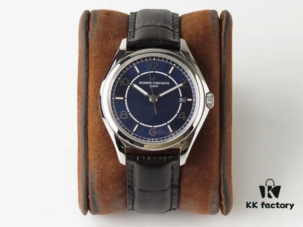 ZF Unveils 'Steel King' Masterpiece: Vacheron Constantin Overseas Series Three-Hand Watch