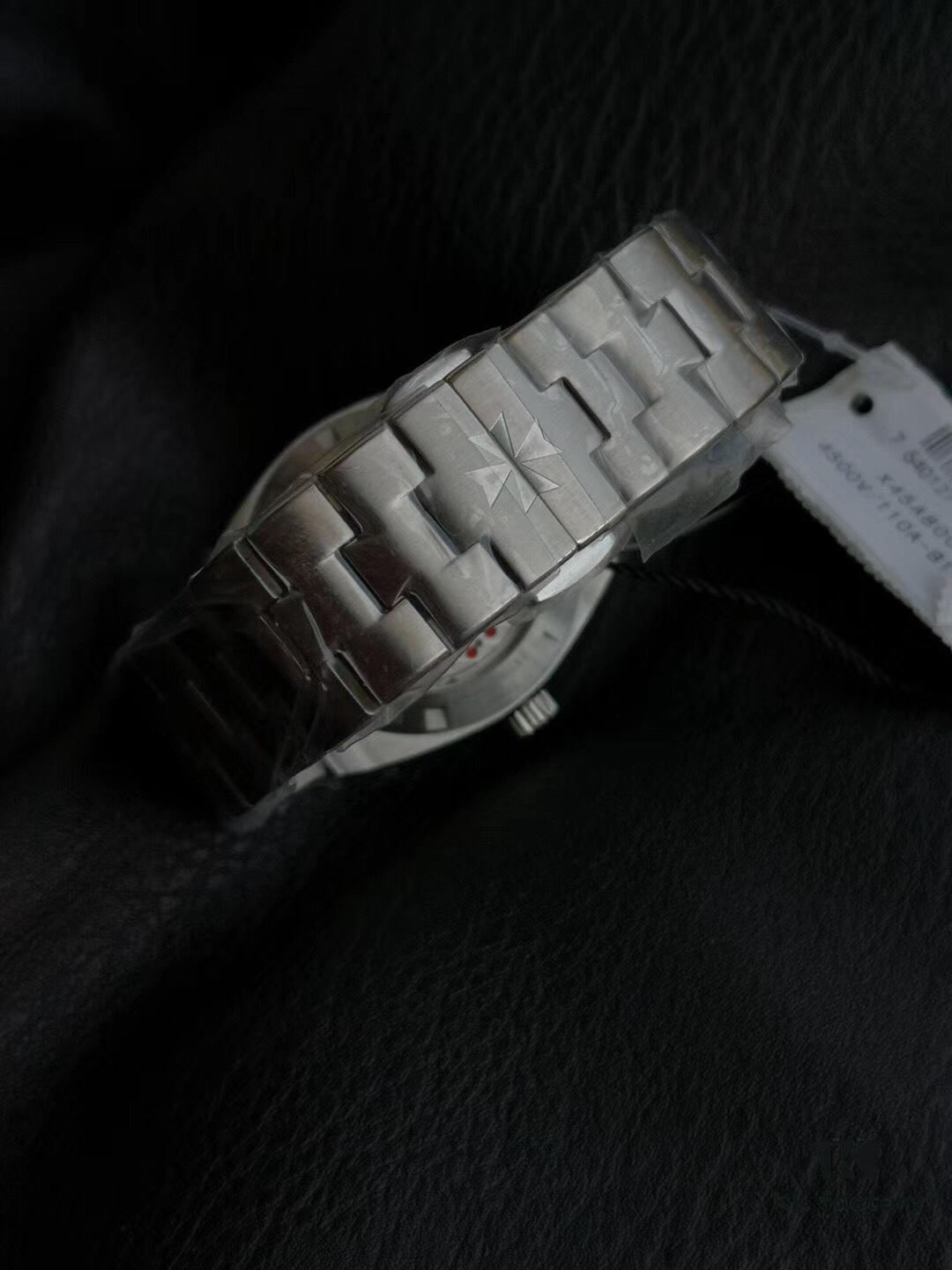 8F Luxury: Vacheron Constantin Overseas Tourbillon 4500V/110A-B126 Watch (Stainless Steel - Silver Dial with Sunburst Satin Silk Finish, Velvet-Like Smooth Bezel, 18K Gold Hour Markers, Hands with White Luminescent Coating, Custom 5100 Fully Automatic Movement, 41mm), Dedicated to the Bold and Resolute Traveler, Heaven Protects the Globe