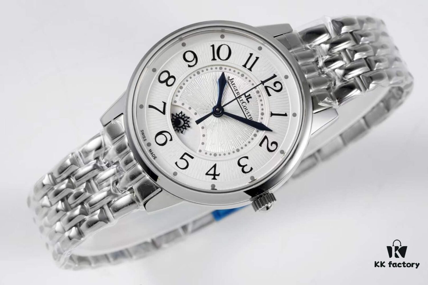 BF Fine Collection Jaeger LeCoultre Rendez-Vous Series with Imported 316L Stainless Steel Bracelet, Top-Quality Blued Steel Hands, Equipped with Modified Imported 9015 Movement Simulating Original Cal. 898A Automatic Self-Winding Movement (Without Additional Plate), Featuring Day-Night Display, Diameter: 34mm, Thickness: 10mm