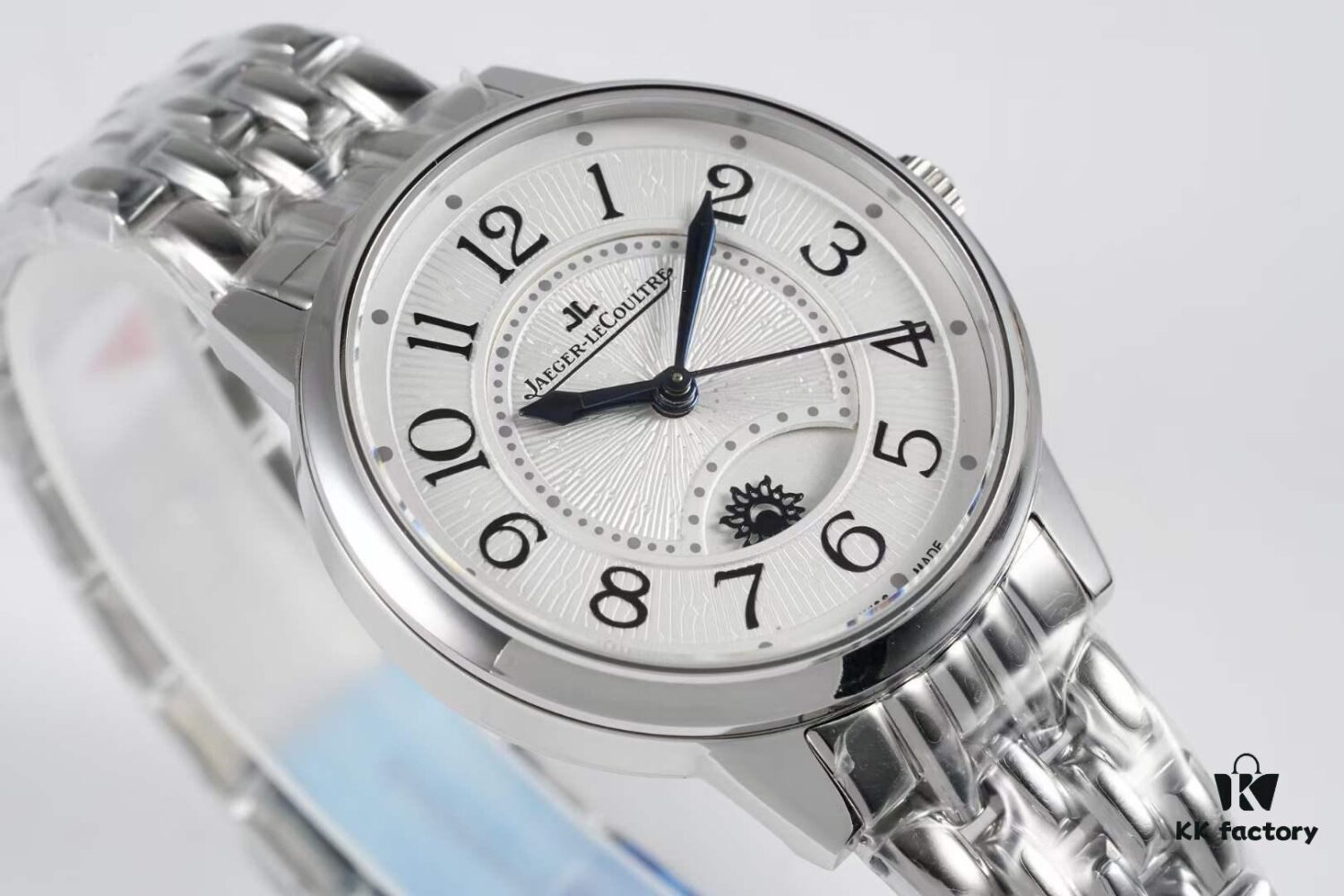 BF Fine Collection Jaeger LeCoultre Rendez-Vous Series with Imported 316L Stainless Steel Bracelet, Top-Quality Blued Steel Hands, Equipped with Modified Imported 9015 Movement Simulating Original Cal. 898A Automatic Self-Winding Movement (Without Additional Plate), Featuring Day-Night Display, Diameter: 34mm, Thickness: 10mm