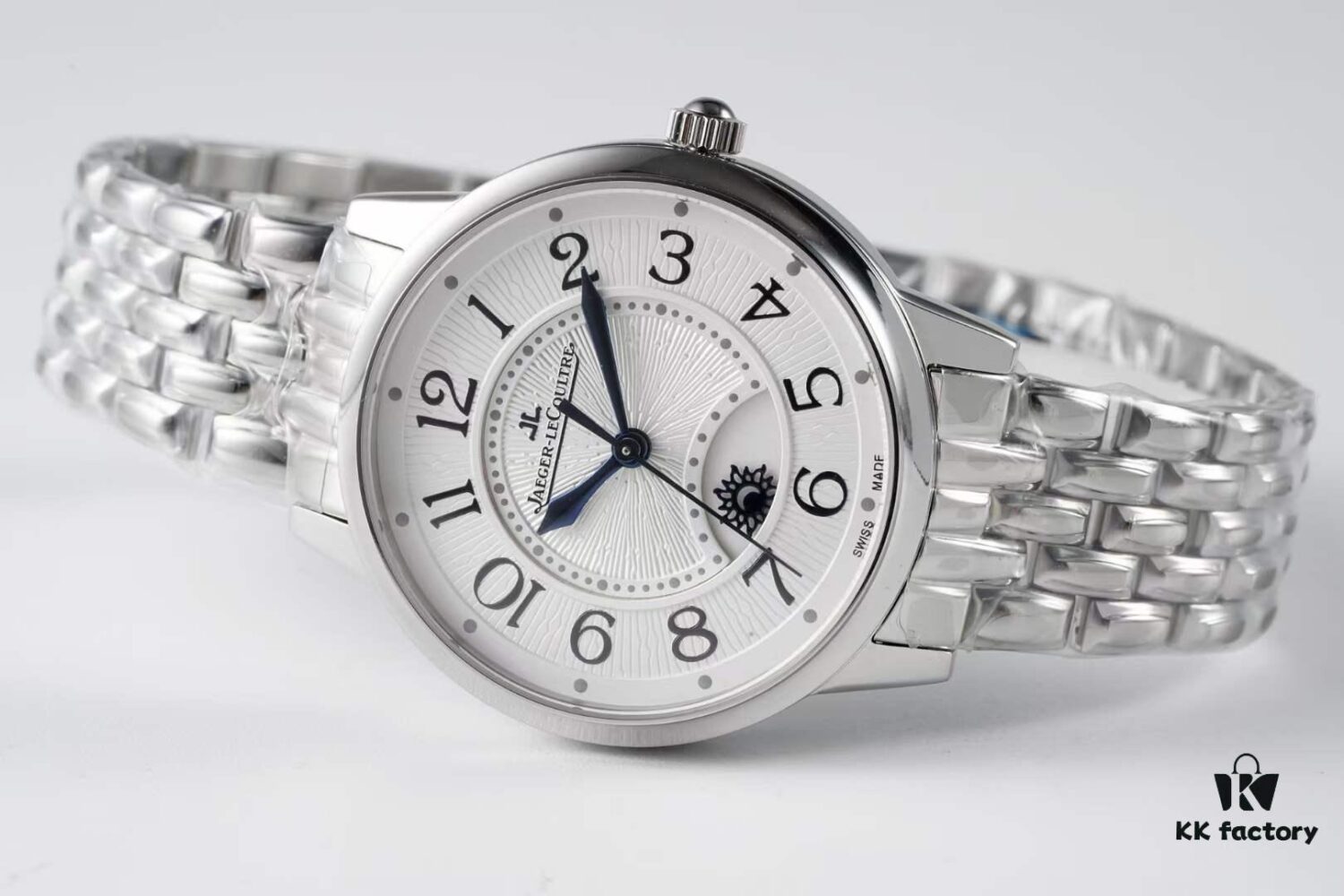 BF Fine Collection Jaeger LeCoultre Rendez-Vous Series with Imported 316L Stainless Steel Bracelet, Top-Quality Blued Steel Hands, Equipped with Modified Imported 9015 Movement Simulating Original Cal. 898A Automatic Self-Winding Movement (Without Additional Plate), Featuring Day-Night Display, Diameter: 34mm, Thickness: 10mm