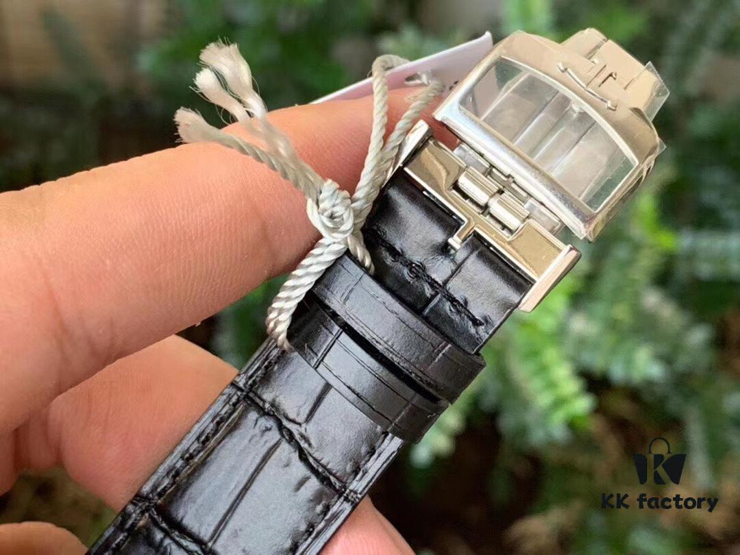 AZ Appreciation of 'Movement' Masterpiece — Jaeger Master Series Q1378420 Clown Watch, Elegantly Unveiled with Sincerity