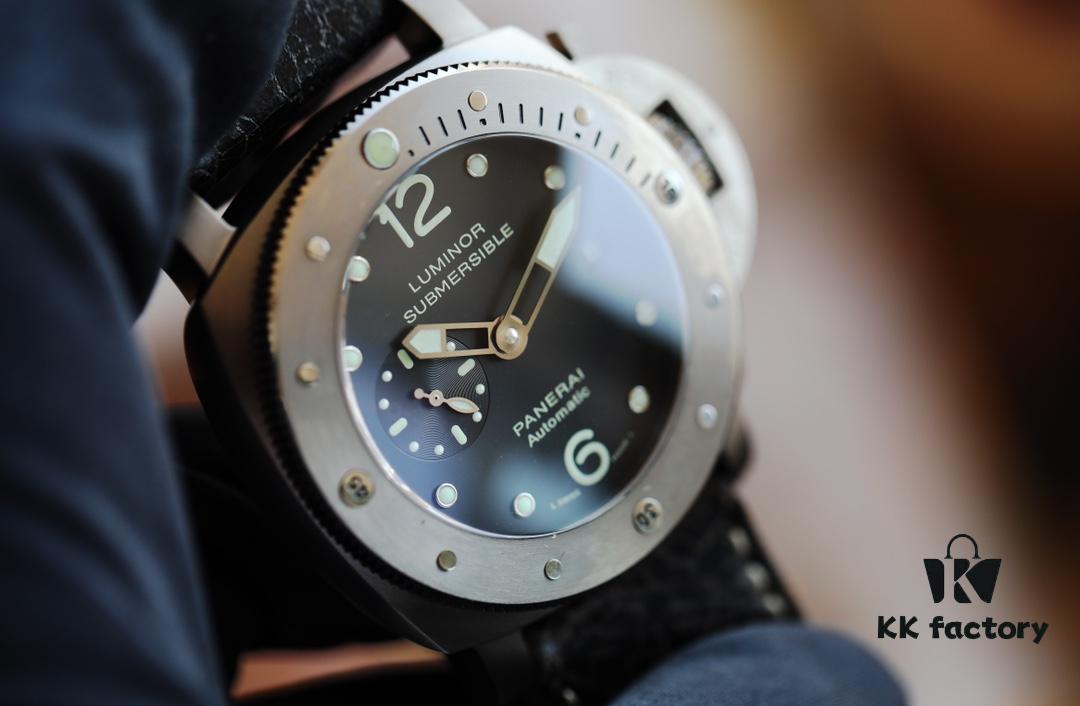 Panerai PANERAI Arc-shaped Coated Glass 47mm*16mm Full Grain Leather Strap with Original Pin Buckle Fully Automatic Mechanical Movement Bronze/Titanium Case A Watch from the Tough Man