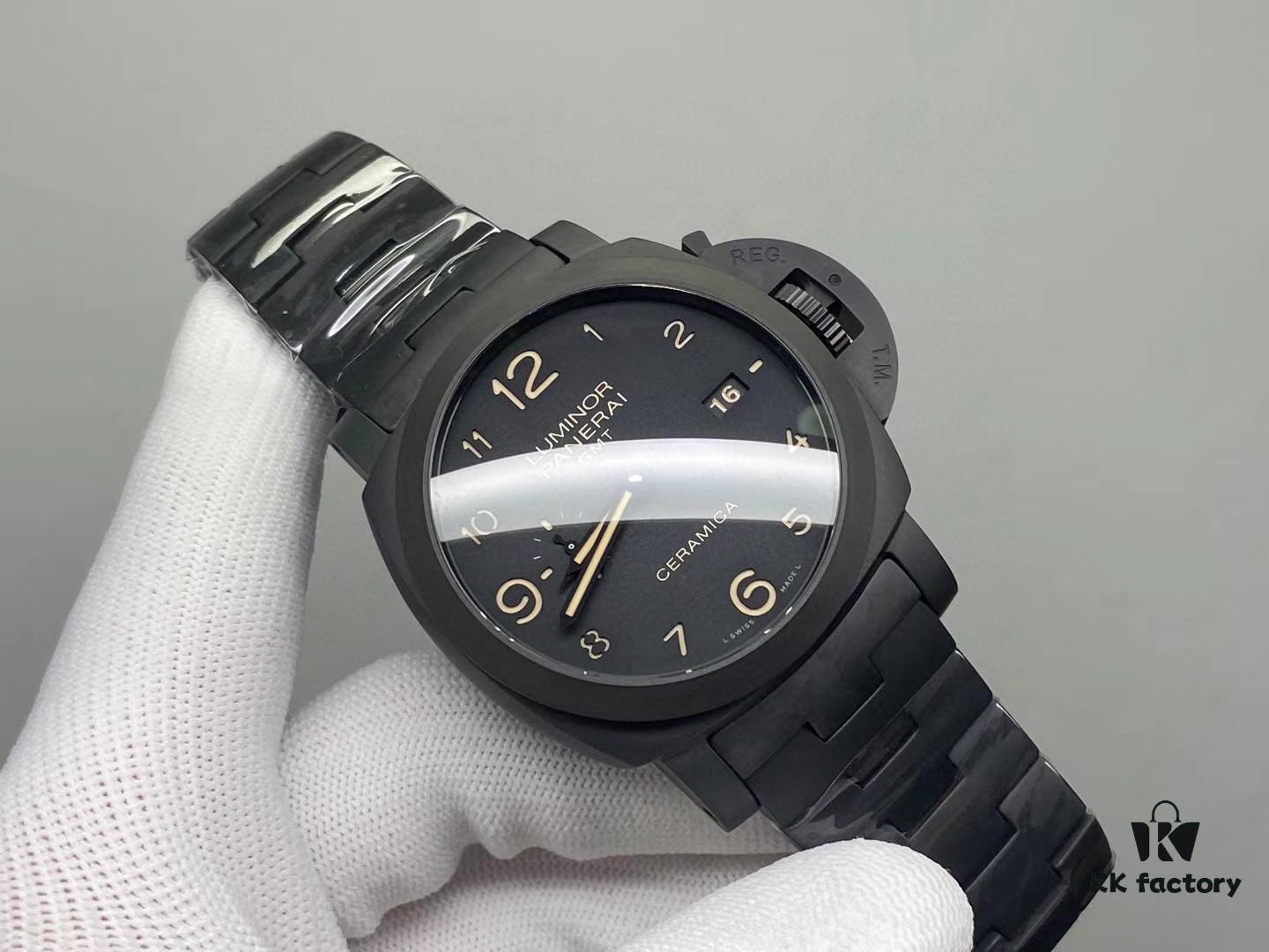 VS Panerai 438
