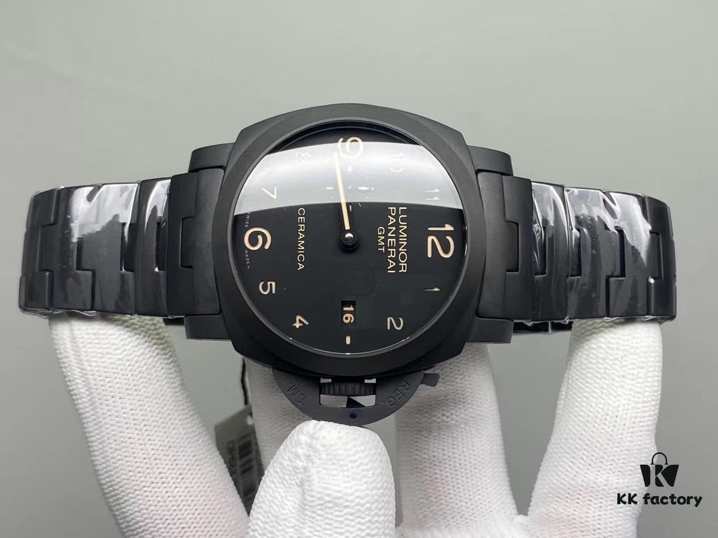 VS Panerai 438