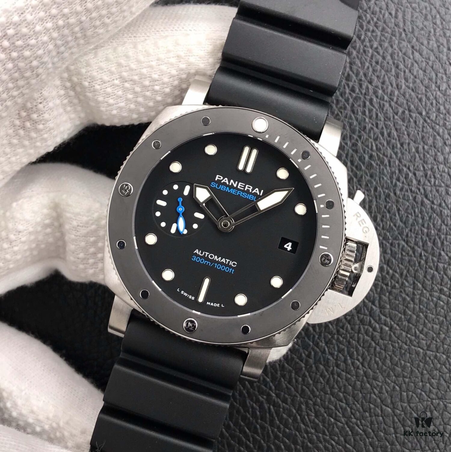 VS New Arrival: Pam683 Limited Release 42mm, Standard Asian Wrist Size