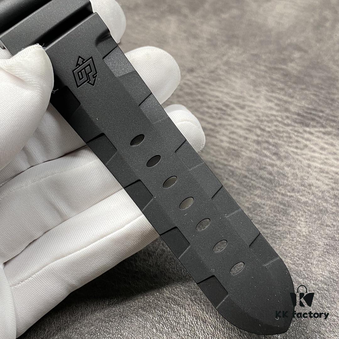 PANERAI Radiomir Submersible Series Automatic Mechanical Diving Watch PAM00979 PAM979 VS979 979 Carbotech Carbon Fiber Case Diving Countdown Bezel Sapphire Crystal Scratch-Resistant Crown Guard Bridge Luminous Dial with Italian Navy Frogman Commando Engraved Titanium PVD Black Case Back Rubber Expansion Strap P.9010 Movement 47mm Diameter