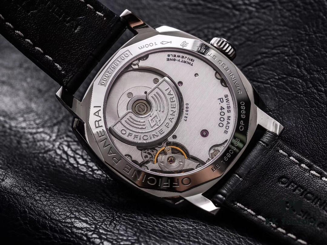 V9 Panerai PAM00572, The Ultimate Versatile Replica with Perfect Detailing