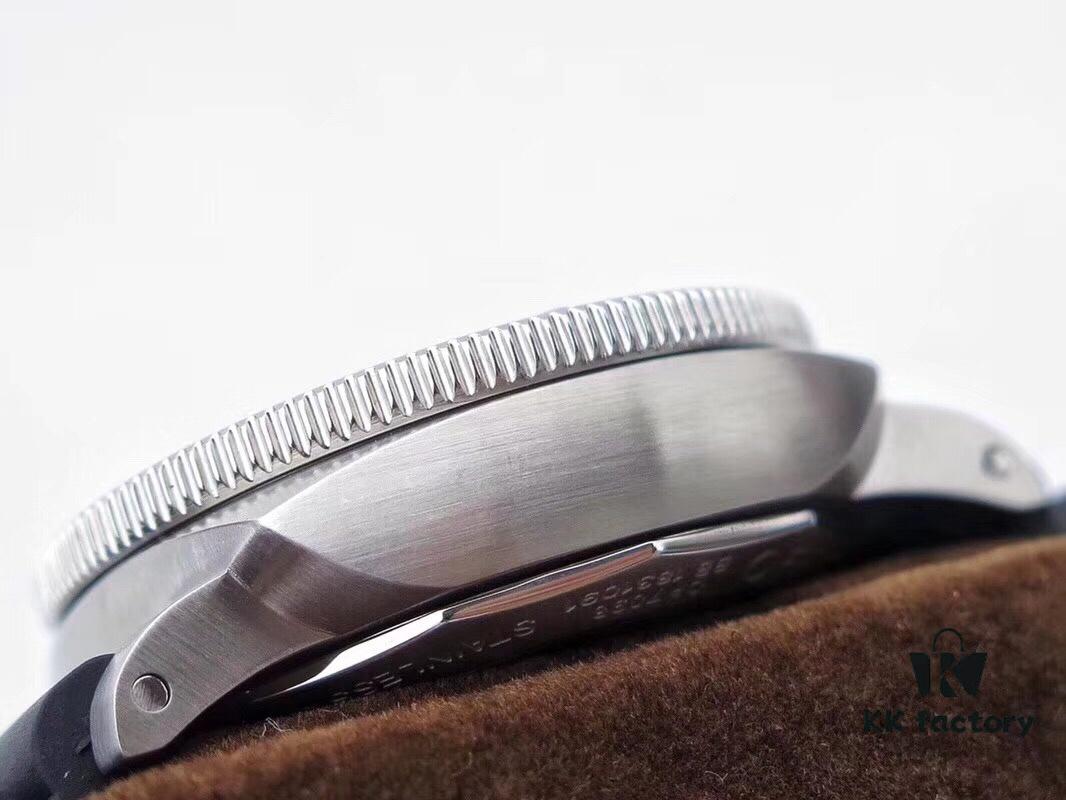 ZF Production Panerai Pam682, Small Case with Natural Rubber Strap