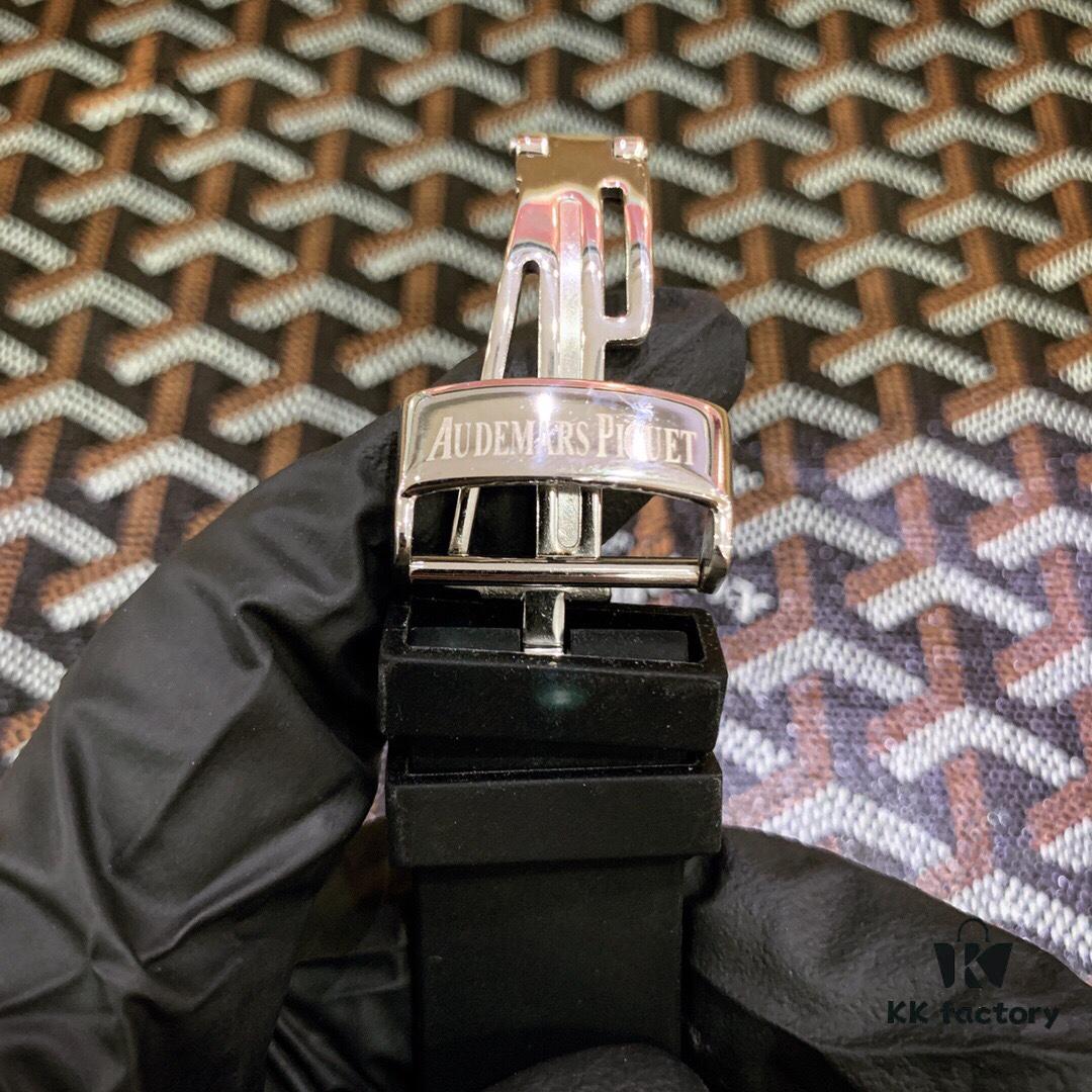 AP Royal Oak Series, Coated Glass, 42mm x 14mm, Waterproof Strap with Original AP Logo Pin Buckle, Equipped with Japanese Multi-function Quartz Movement, Octagonal Brushed Steel Case with Mesh Dial, Cool and Powerful, A Unique Tough Look