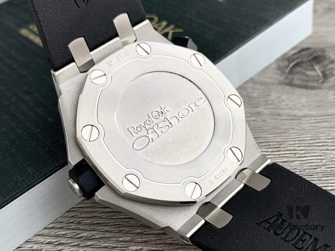 Royal Oak 15710 Features the Regular Octagonal Case with Eight Decorative Screws, Exuding a Rugged and Masculine Charm