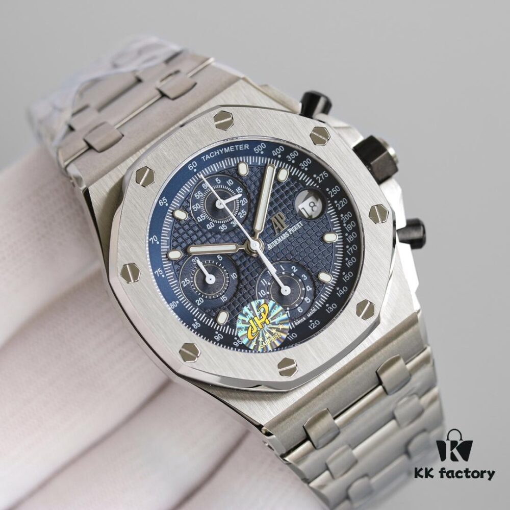 6931a8adccd8ab3d7af9d1da Royal Oak Chronograph Watch Review