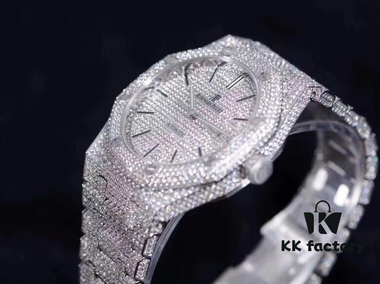 Royal Oak 15400 Full Diamond-Paved 'Full Sky of Stars' Series Limited Arrival