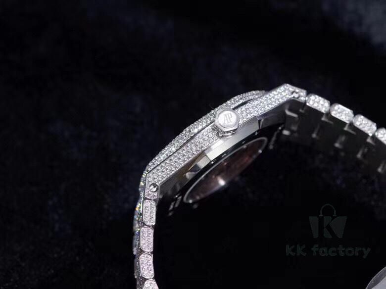 Royal Oak 15400 Full Diamond-Paved 'Full Sky of Stars' Series Limited Arrival