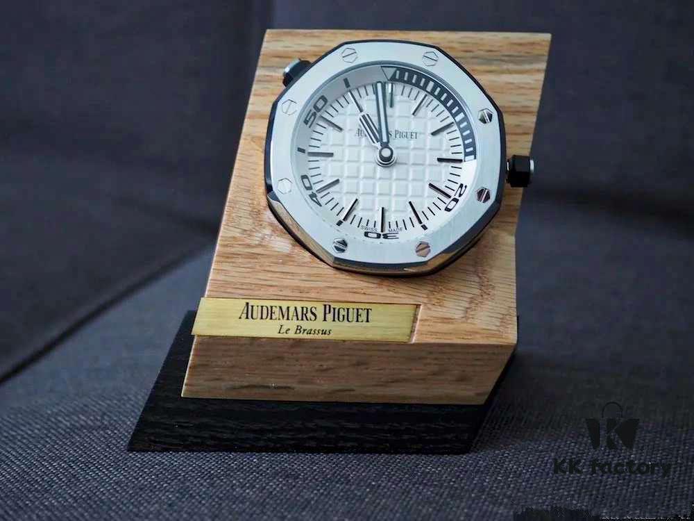 TZ Royal Oak Series 15710 Desk Clock / Mini Clock, Soulful Accent for Office, Study, or Cockpit
