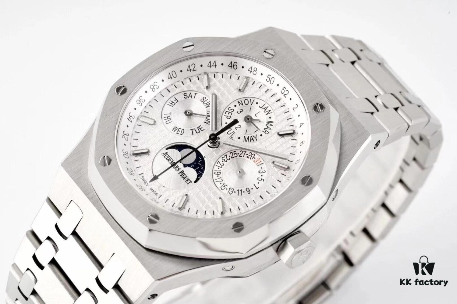 6931a8b1ccd8ab3d7af9d212 BF New Arrival AP Audemars Piguet Royal Oak Series Multi-Function Watch 26574, 26606