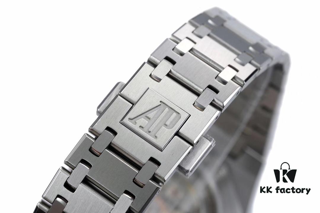 XF's Major New Release: Royal Oak 15202 Ultra-Thin 'Champagne Gold' Limited Edition