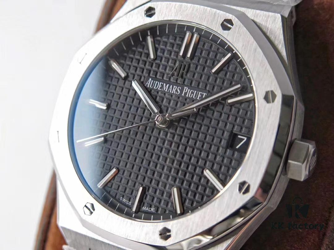 ZF Follows Up the 15400 with a New Leap Forward — Introducing the Audemars Piguet Royal Oak 15500, the Pinnacle of Stainless Steel Watches on the Market, Rightfully Claiming the Crown of the 'Steel King' Once Again!