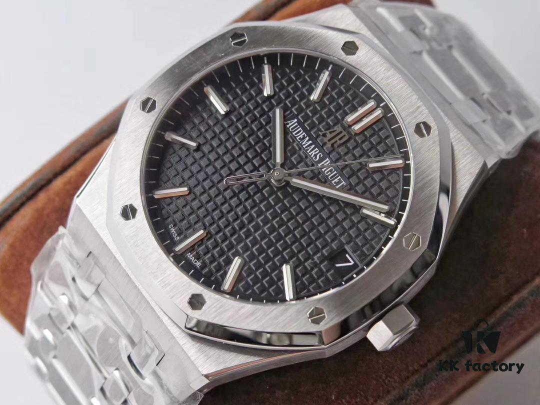 ZF Follows Up the 15400 with a New Leap Forward — Introducing the Audemars Piguet Royal Oak 15500, the Pinnacle of Stainless Steel Watches on the Market, Rightfully Claiming the Crown of the 'Steel King' Once Again!