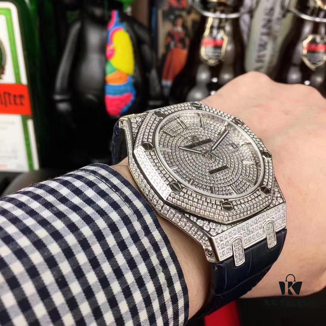 Royal Oak Offshore Meteorite Series Fully Set with Diamonds, Equipped with Modified Original Cal.3120 Ultra-Thin Automatic Movement, Italian Cowhide Strap, Original Buckle, One Year of Technical Refinement Achieves the Thinnest Full-Diamond Mechanical Watch on the Market, Size 41mm * 10mm