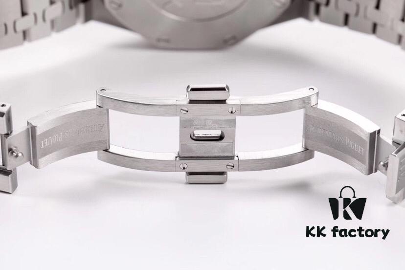 OM Factory's Latest Breakthrough: Royal Oak 26331 Chronograph Series – All Functions and Positions Identical to Original