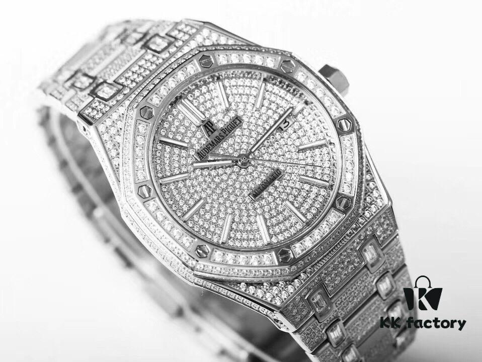 TZ Royal Oak Series 15452 Men's Full Diamond Pavé Watch (New Version: Side Diamonds, Bracelet Set with Large Square Diamonds, Bar Index Markers, and Built-in Logo)