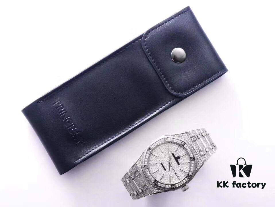 TZ Royal Oak Series 15452 Men's Full Diamond Pavé Watch (New Version: Side Diamonds, Bracelet Set with Large Square Diamonds, Bar Index Markers, and Built-in Logo)