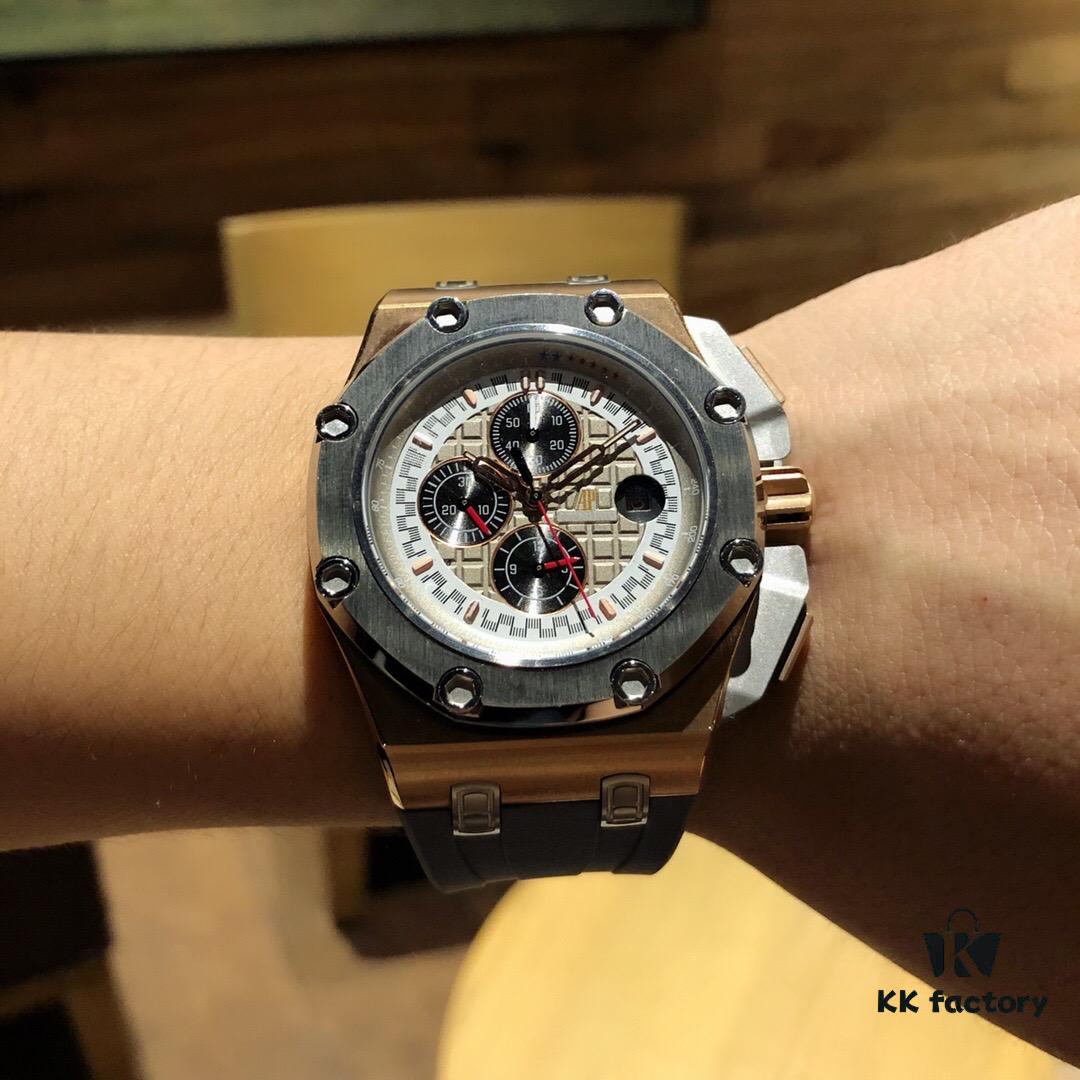 Audemar Piguet Royal Oak Offshore Series with Imported Multi-Function Automatic Mechanical Movement, Anti-Glare Sapphire Crystal, 316 Stainless Steel Case, and Imported Rubber Strap with Original Pin Buckle! Size: 44MM x 13MM