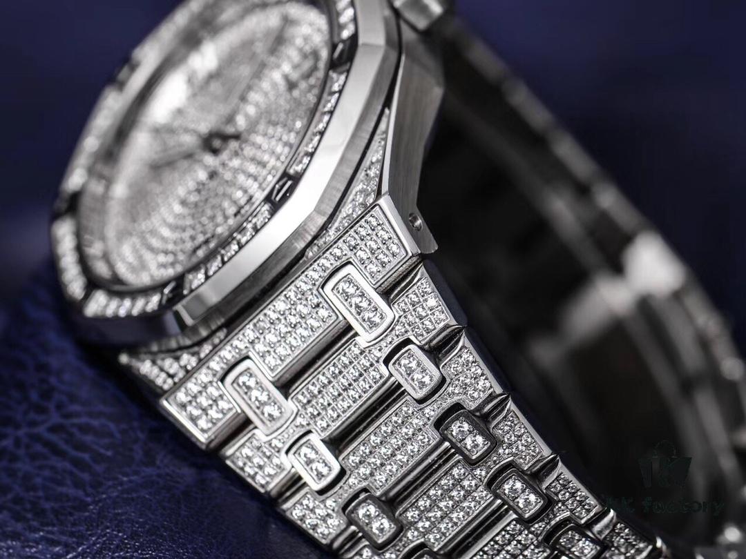 TZ Audemars Piguet Royal Oak Series 15452 Men's Full Diamond Sky-Dweller Watch with Hand-Set Moissanite