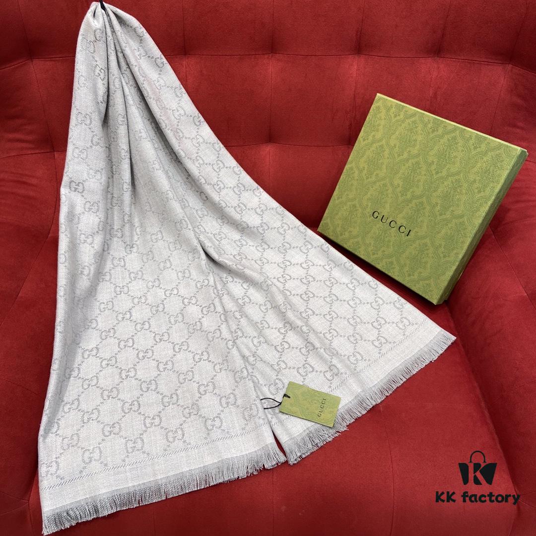 Classic Upgrade - Gray GUCI Double-Sided Jacquard Wool Scarf