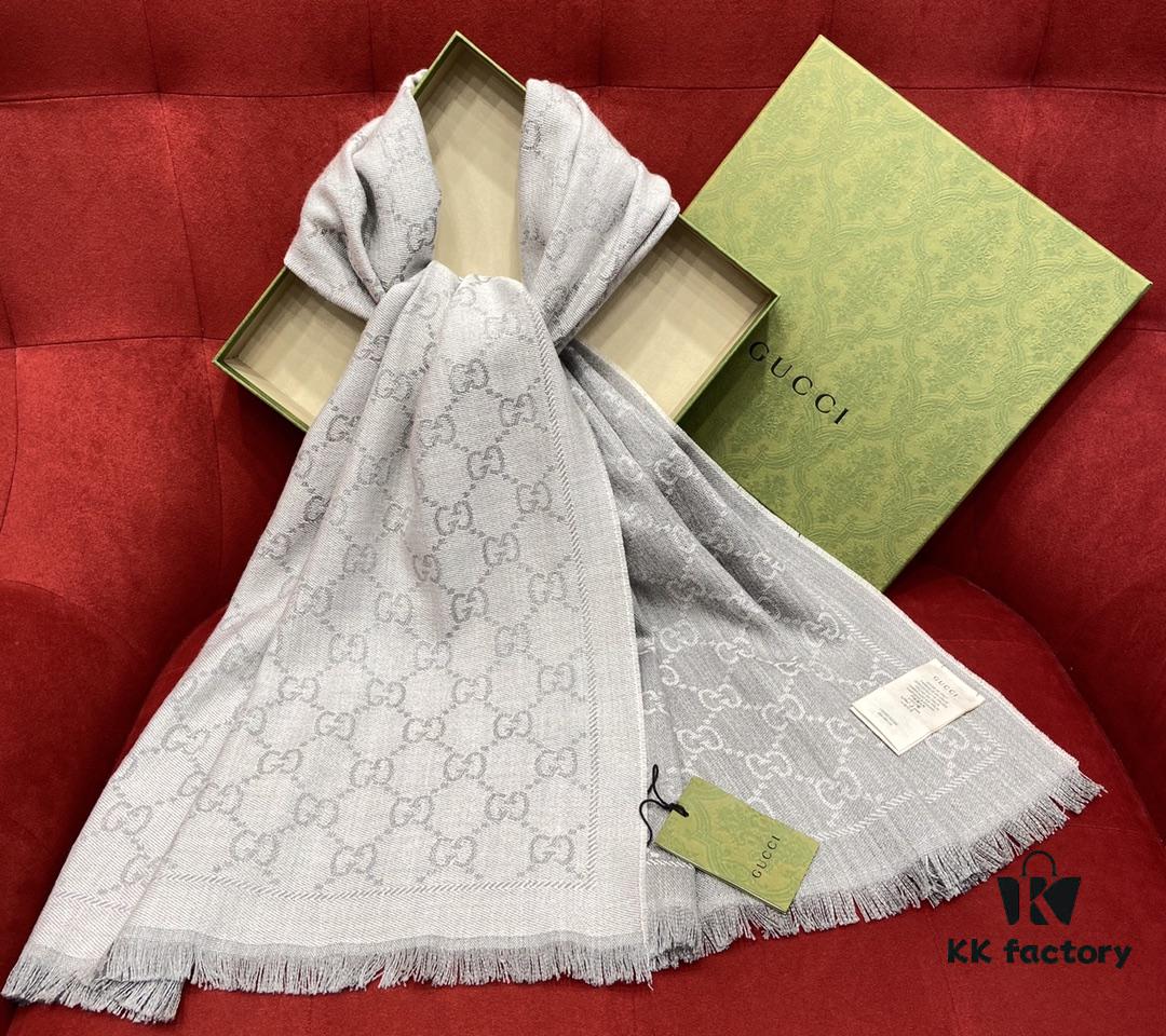 Classic Upgrade - Gray GUCI Double-Sided Jacquard Wool Scarf