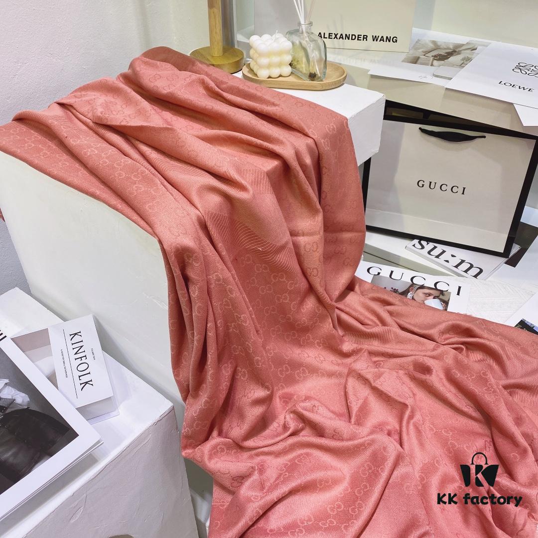 GUCCI 2022 Fall/Winter Wool Scarf Highly Recommended Luxury Double-Sided Square Shawl 140×140 with Iconic GG Logo Pattern