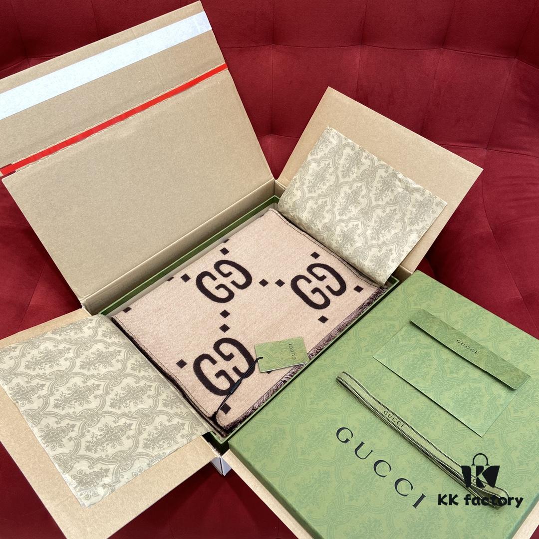 GUCCI Never Fails – The Hottest Scarf Sensation