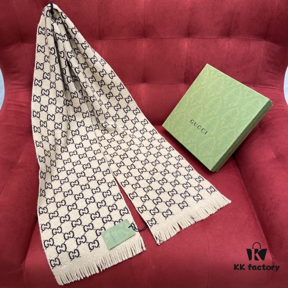 GUCCI Double-Sided Wool Scarf Classic Small Double G Logo, Khaki and Coffee Color Combination, Unisex Design