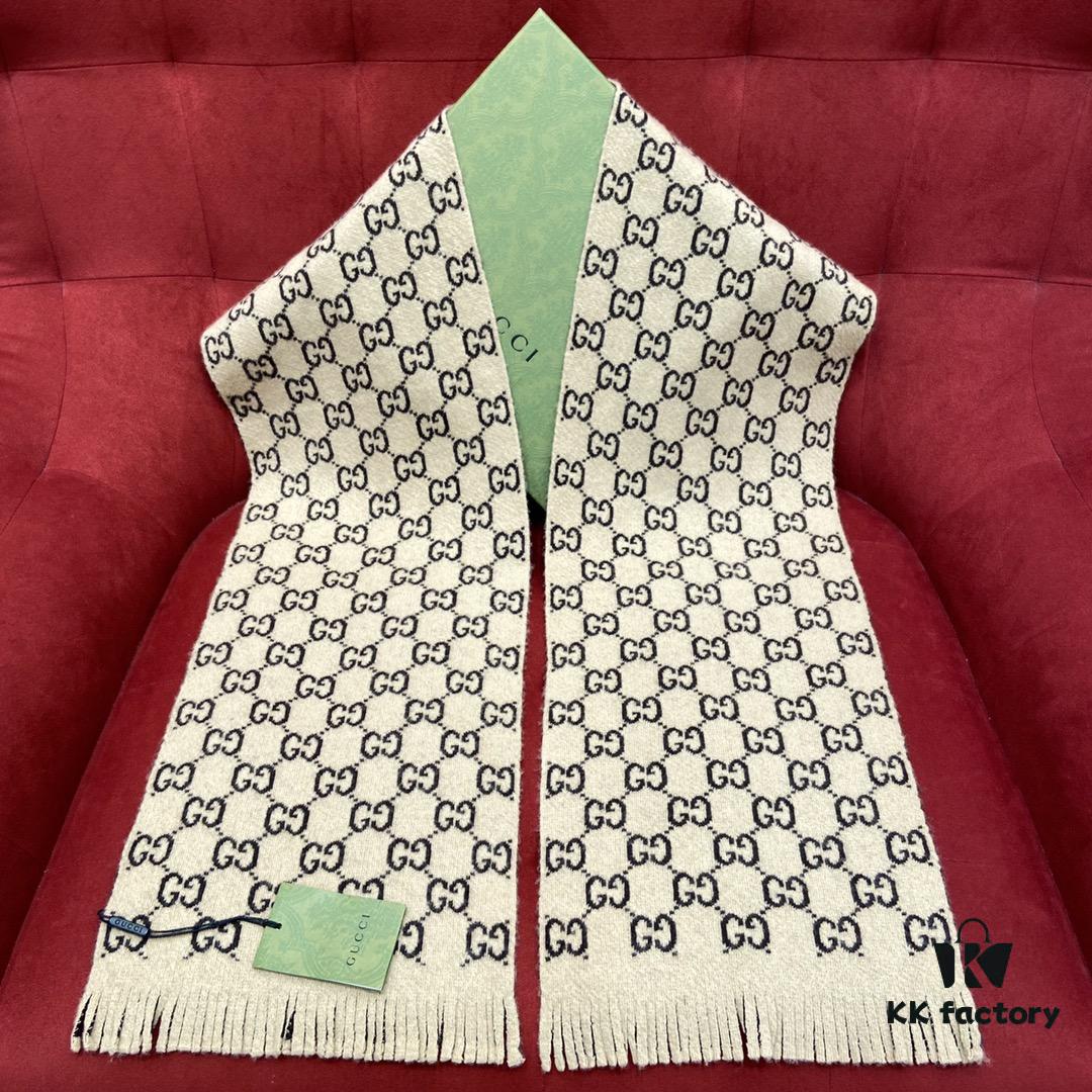 GUCCI Double-Sided Wool Scarf Classic Small Double G Logo, Khaki and Coffee Color Combination, Unisex Design