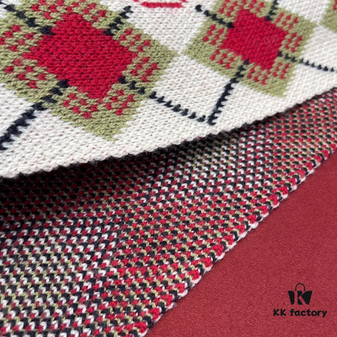 Bestseller GUCCI Geometric Pattern Kids' Scarf, Adorable Style Suitable for Adults Too – Vintage Charm, Super Soft and Non-Irritating, 100% Wool, 16*140cm