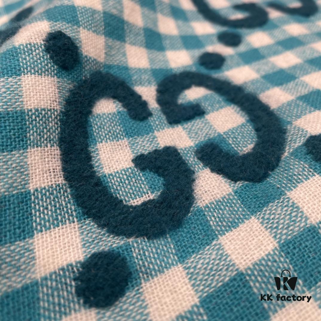 GUCCI Check Two-Tone Fringe Scarf