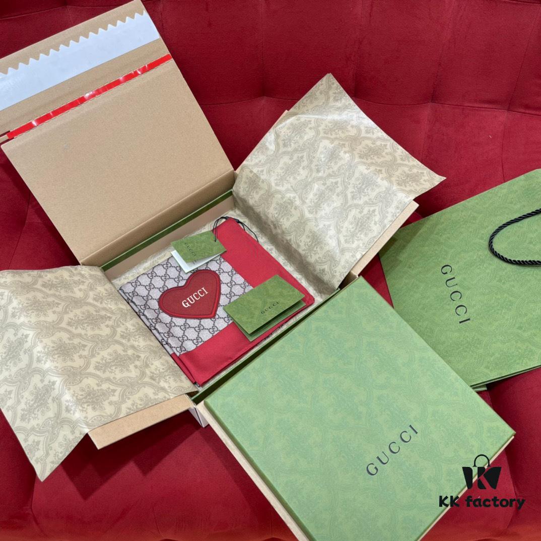 Gucci Red Silk Scarf with Shiny Heart and Classic Monogram, Elegant and Versatile, 100% Silk, 90*90cm