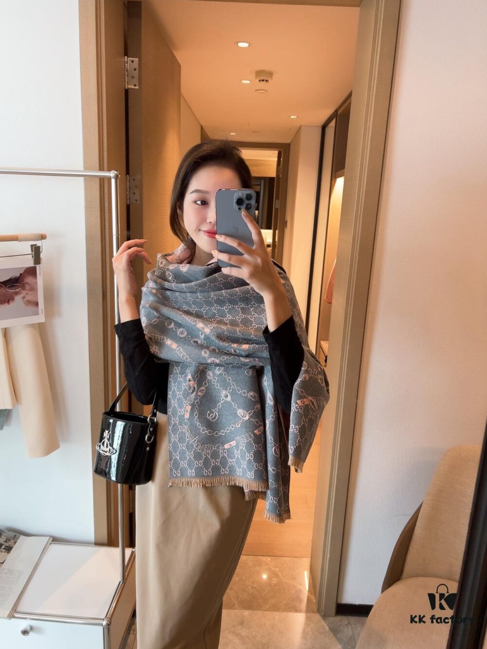 GG Pattern Fabric with Stylish Letter Design